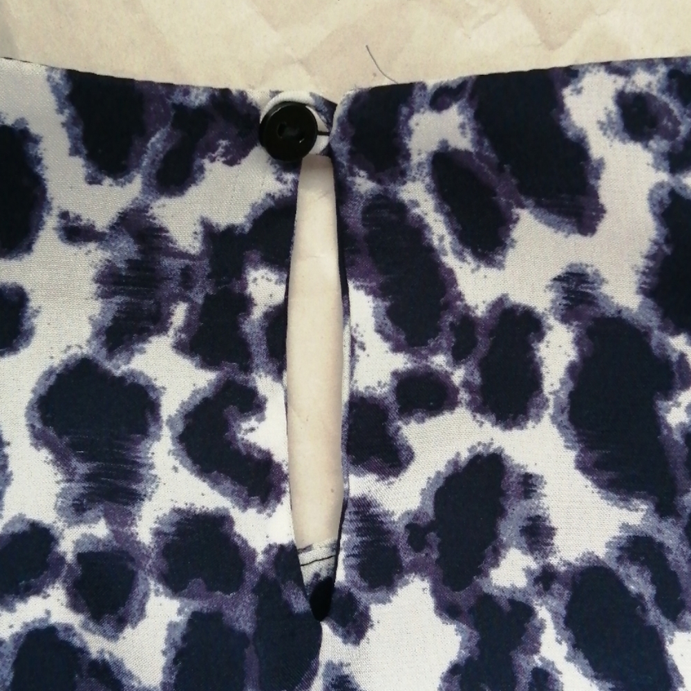 Ruffled top - Picture 2 of 4